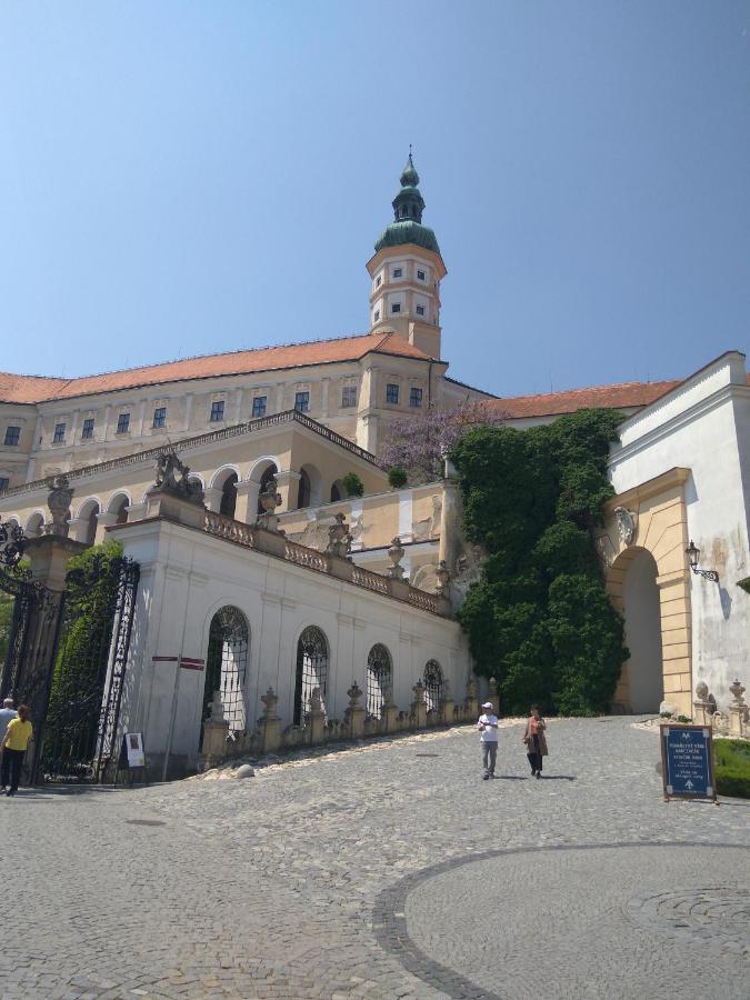 Appartement Le Miracle Rezidence Speicher Mikulov Luaran gambar