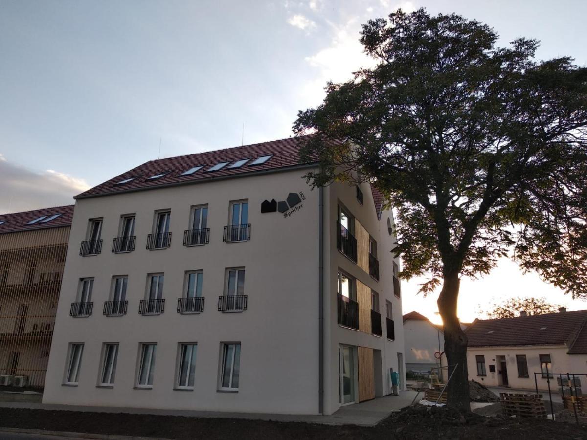 Appartement Le Miracle Rezidence Speicher Mikulov Luaran gambar